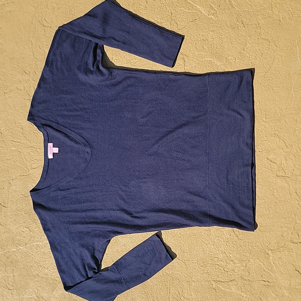 Lilly Pulitzer 55% Silk / 45% Cotton V-Neck Sweater‎